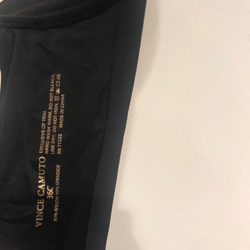 2 Vince Camuto Bras